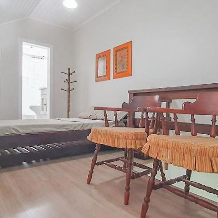 Duplex Floresta Negra - Sua Base Perfeita Em Gramado! Otima Localizacao Lagonegro 500M - 02 Quartos E 02 Banheiros Para Familia Em Condominio Fechad0, Cozinha Completa Com Garagem E Portaria 24H المظهر الخارجي الصورة