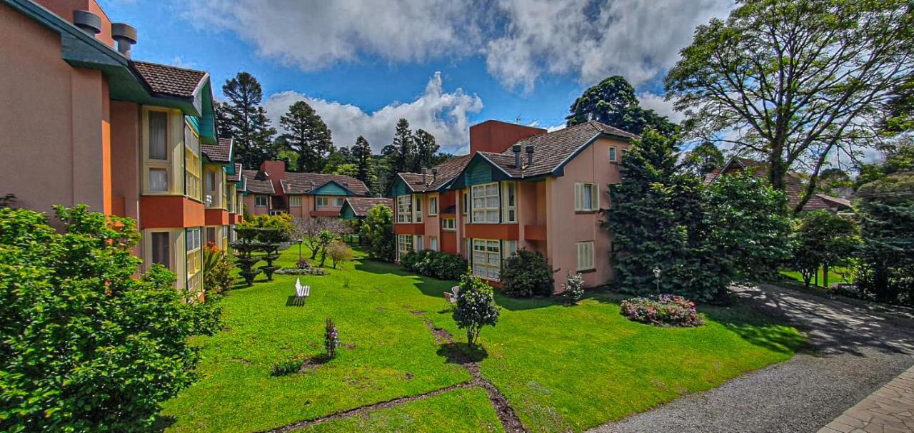 Duplex Floresta Negra - Sua Base Perfeita Em Gramado! Otima Localizacao Lagonegro 500M - 02 Quartos E 02 Banheiros Para Familia Em Condominio Fechad0, Cozinha Completa Com Garagem E Portaria 24H المظهر الخارجي الصورة