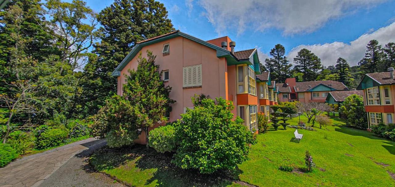 Duplex Floresta Negra - Sua Base Perfeita Em Gramado! Otima Localizacao Lagonegro 500M - 02 Quartos E 02 Banheiros Para Familia Em Condominio Fechad0, Cozinha Completa Com Garagem E Portaria 24H المظهر الخارجي الصورة
