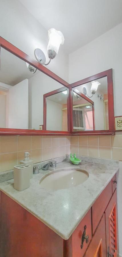Duplex Floresta Negra - Sua Base Perfeita Em Gramado! Otima Localizacao Lagonegro 500M - 02 Quartos E 02 Banheiros Para Familia Em Condominio Fechad0, Cozinha Completa Com Garagem E Portaria 24H المظهر الخارجي الصورة